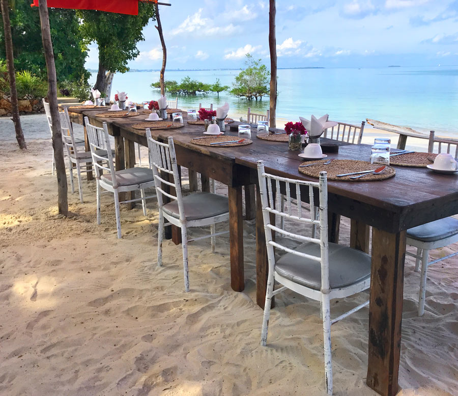 Mangrove Lodge Zanzibar - Special Lunch on the beach